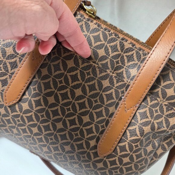 Fossil Sydney Brown Geometric Coated Canvas Satchel Crossbody Bag Boho Preppy - Picture 3 of 12